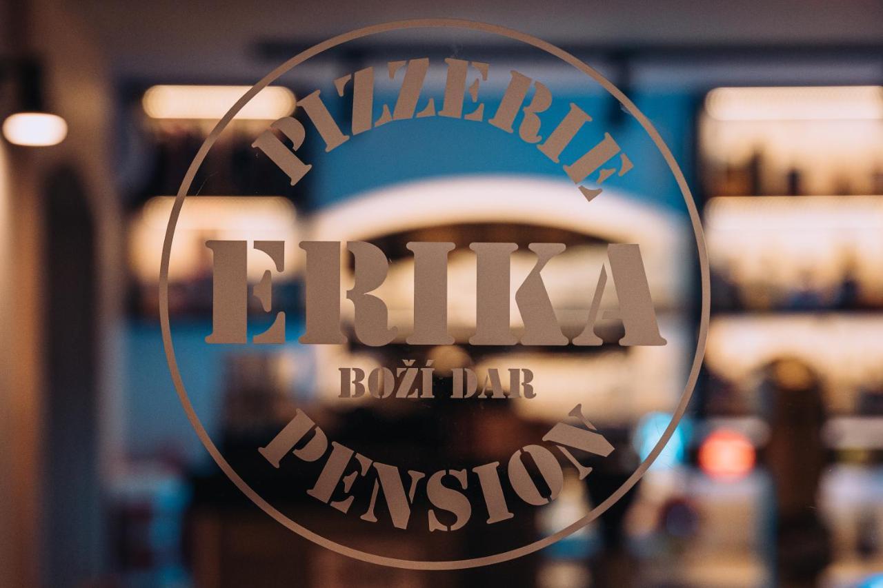 Penzion Erika โบจิดาร์ ภายนอก รูปภาพ